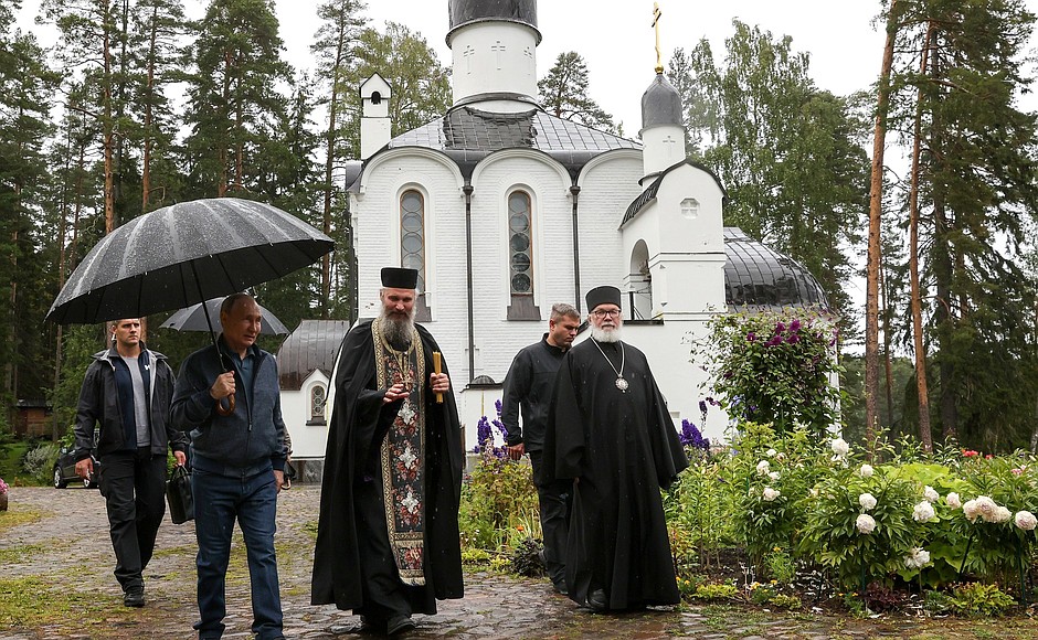 Во время посещения Спасо-Преображенского Валаамского ставропигиального мужского монастыря.