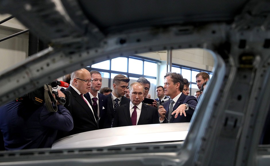 Visit to Mercedes-Benz assembly plant in Moscow Region.