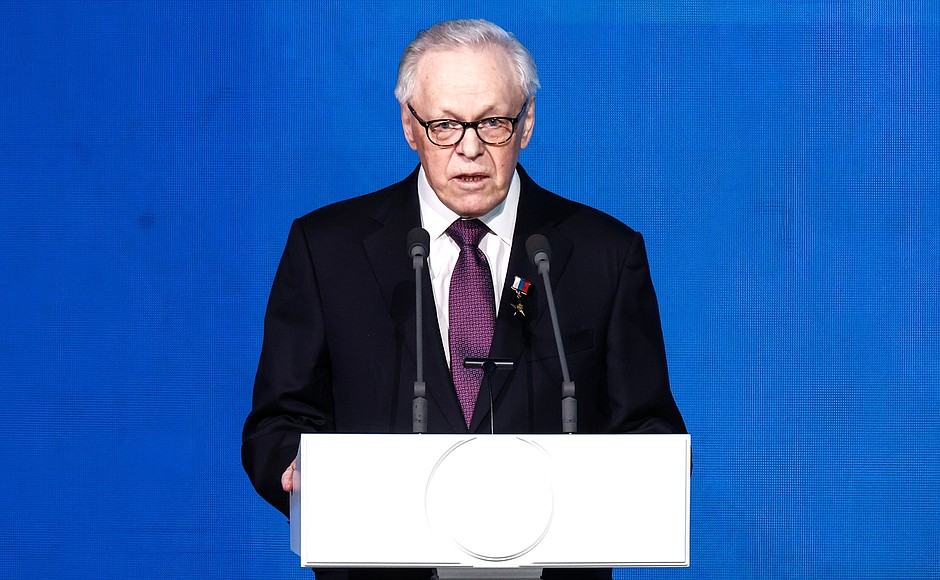 Gala event dedicated to the 300th anniversary of the Russian Academy of Sciences. The title of the Hero of Labour of the Russian Federation is awarded to Full Member of the Russian Academy of Sciences Yury Osipov.