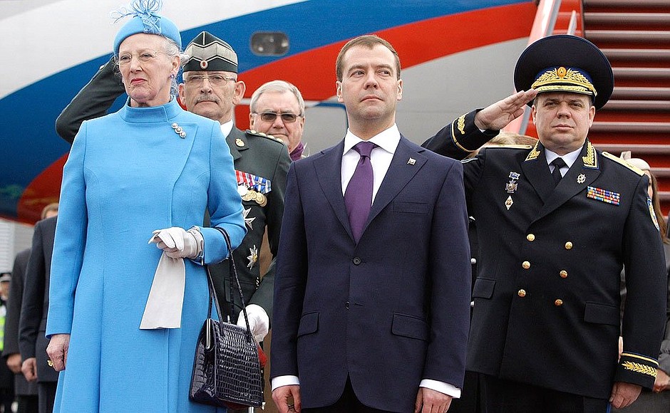 Официальная церемония встречи Президента России Дмитрия Медведева Королевой Дании Маргрете II.