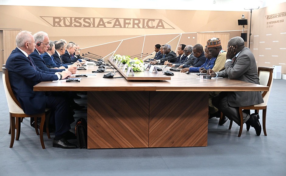 Встреча с Президентом Камеруна Полем Бийя.