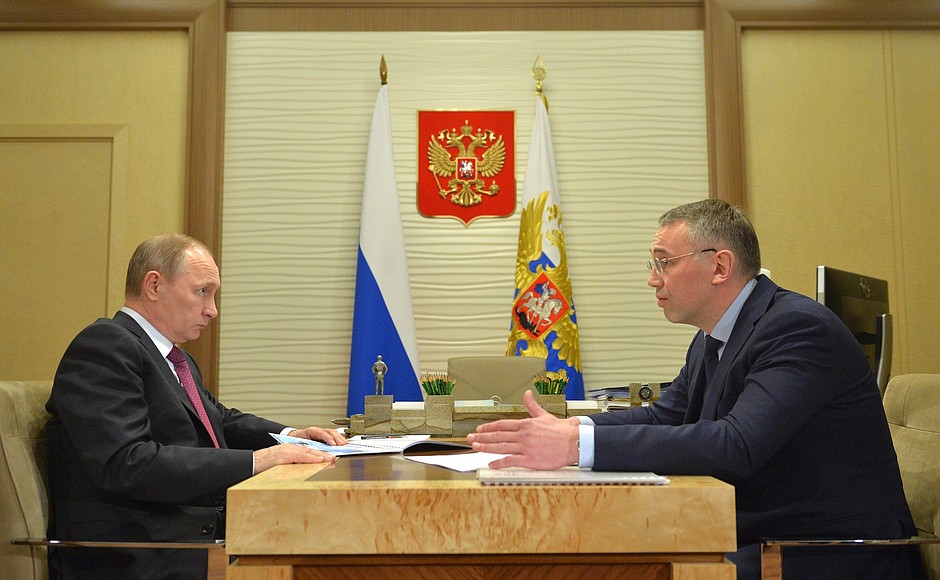 With Governor of Nenets Autonomous Area Igor Koshin.