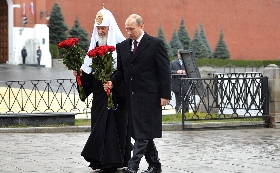 Flower-laying ceremony at the monument to Kuzma Minin and Dmitry Pozharsky on Red Square. With Patriarch of Moscow and All Russia Kirill.