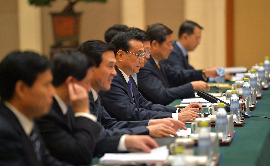 На встрече с Премьером Госсовета КНР Ли Кэцяном.