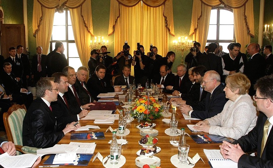 Российско-словацкие переговоры в расширенном составе.