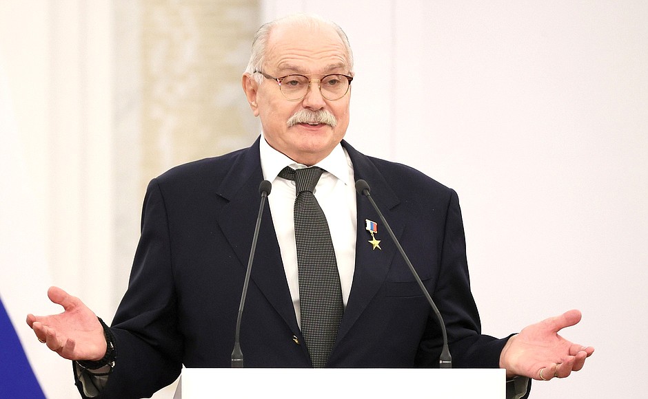 The title of Hero of Labour was conferred on film director and public figure Nikita Mikhalkov.