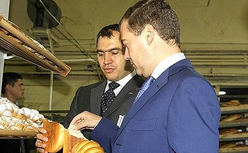 At the SAHO-Khleb bread factory. With Director of Siberian Agrarian Holding Group Pavel Skurikhin.
