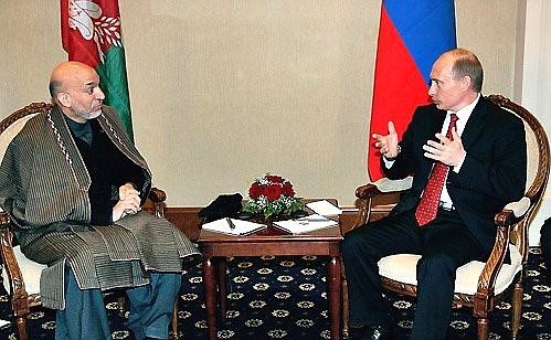 На встрече с Президентом Афганистана Хамидом Карзаем.