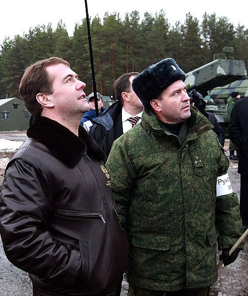Monitoring the exercises of ground forces units.