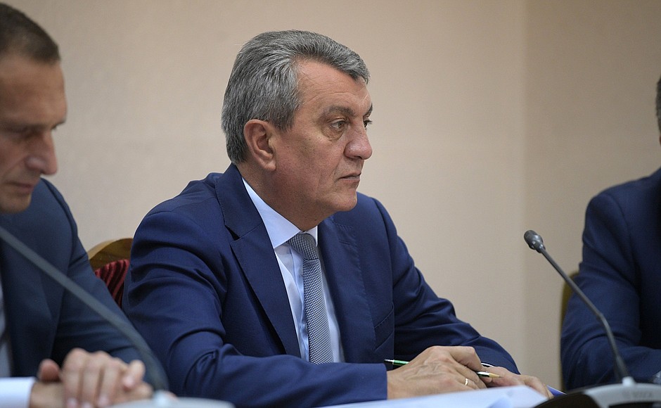 Presidential Plenipotentiary Envoy to the Siberian Federal District Sergei Menyailo at a meeting on the provision of housing for residents affected by flash floods in the Irkutsk Region.