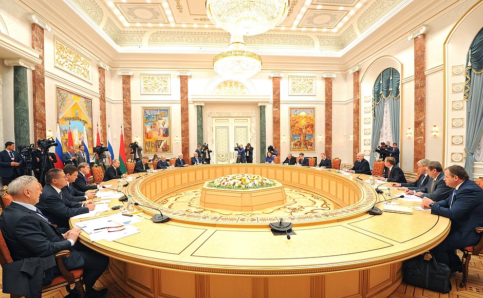Russian-Belarusian talks in expanded format.