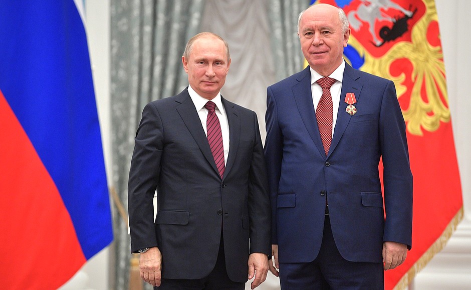 At the ceremony for presenting state decorations. Governor of the Samara Region until September 2017 Nikolai Merkushkin was awarded the Order of Alexander Nevsky.