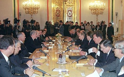 Российско-молдавские переговоры в расширенном составе.