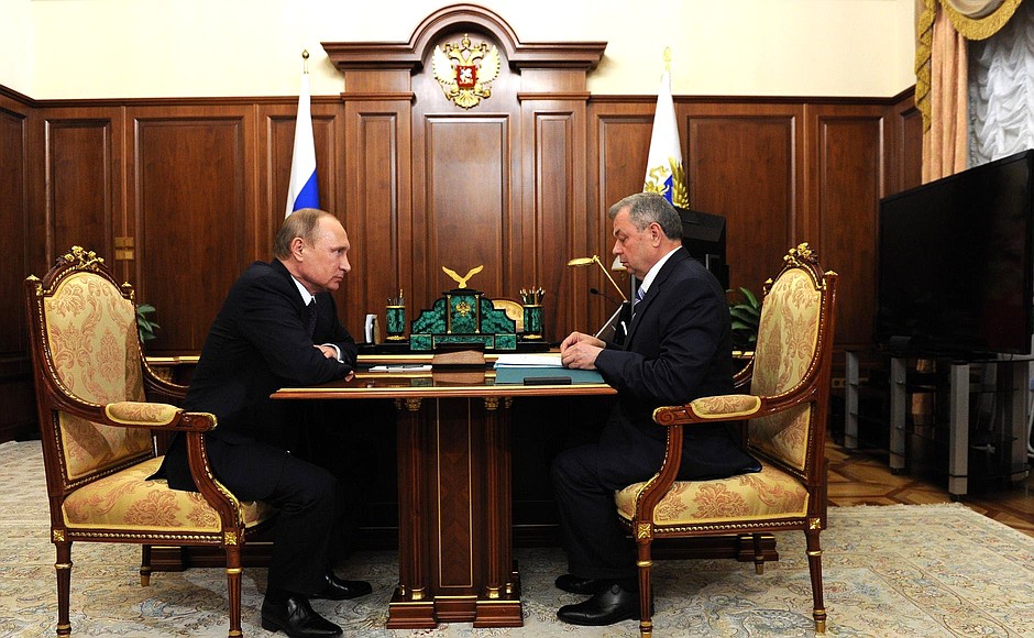 С губернатором Калужской области Анатолием Артамоновым.