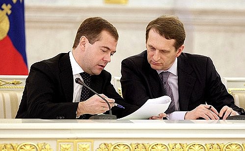 На заседании Совета законодателей. С Руководителем Администрации Президента Сергеем Нарышкиным.