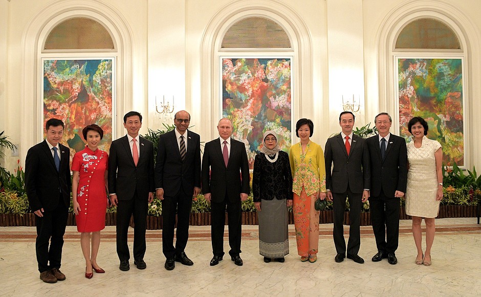 Before the state dinner in honour of the President of Russia Vladimir Putin.