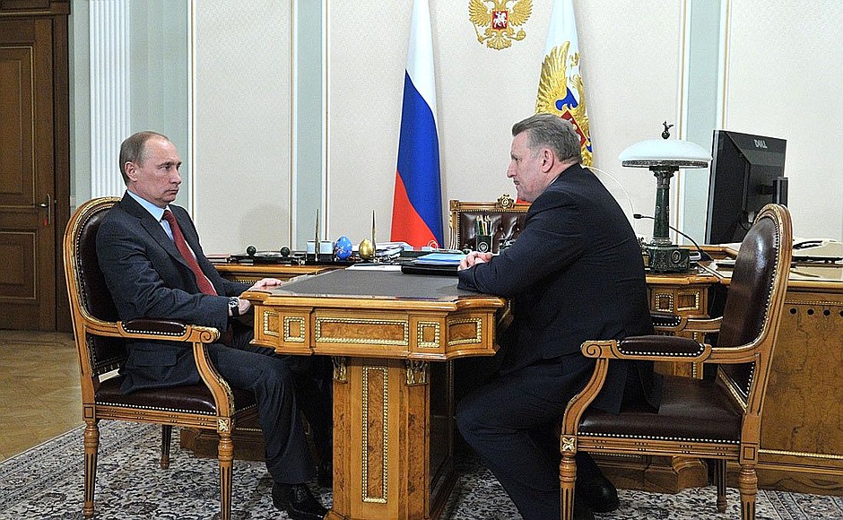 With Khabarovsk Territory Governor Vyacheslav Shport.