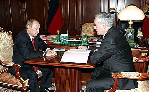 МОСКВА, КРЕМЛЬ. Рабочая встреча с Президентом Ингушетии Муратом Зязиковым
