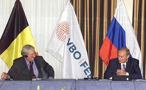 A meeting with businessmen from Belgium. President Putin with Gui de Vaucleroy, Chairman of the Federation of Belgian Companies.