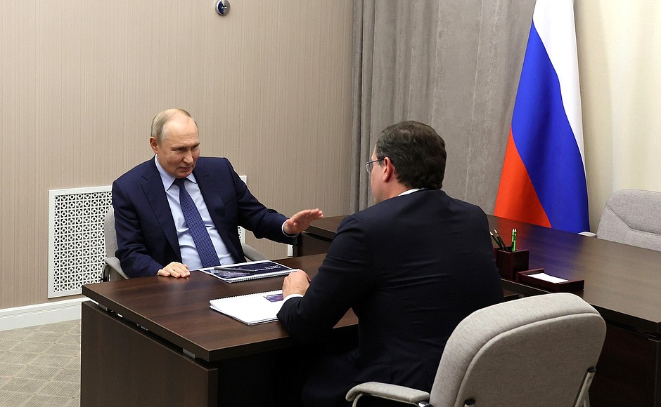 В ходе встречи с губернатором Нижегородской области Глебом Никитиным.