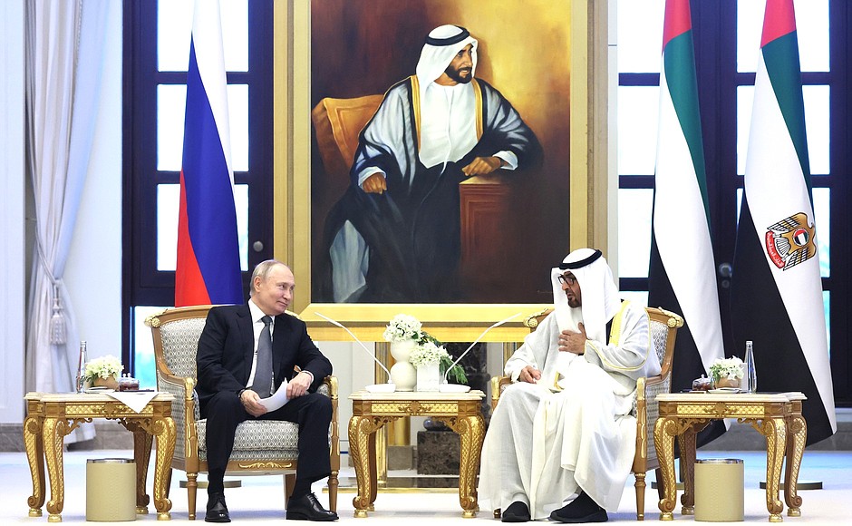 С Президентом Объединённых Арабских Эмиратов Мухаммедом бен Заидом Аль Нахайяном.