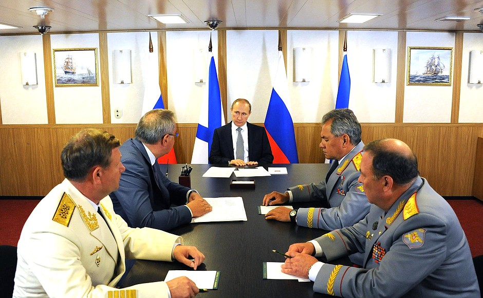 Владимир Путин провёл совещание, на котором обсуждалась новая редакция Морской доктрины Российской Федерации.