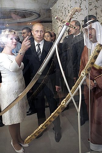 На выставке «Сокровища Московского Кремля».