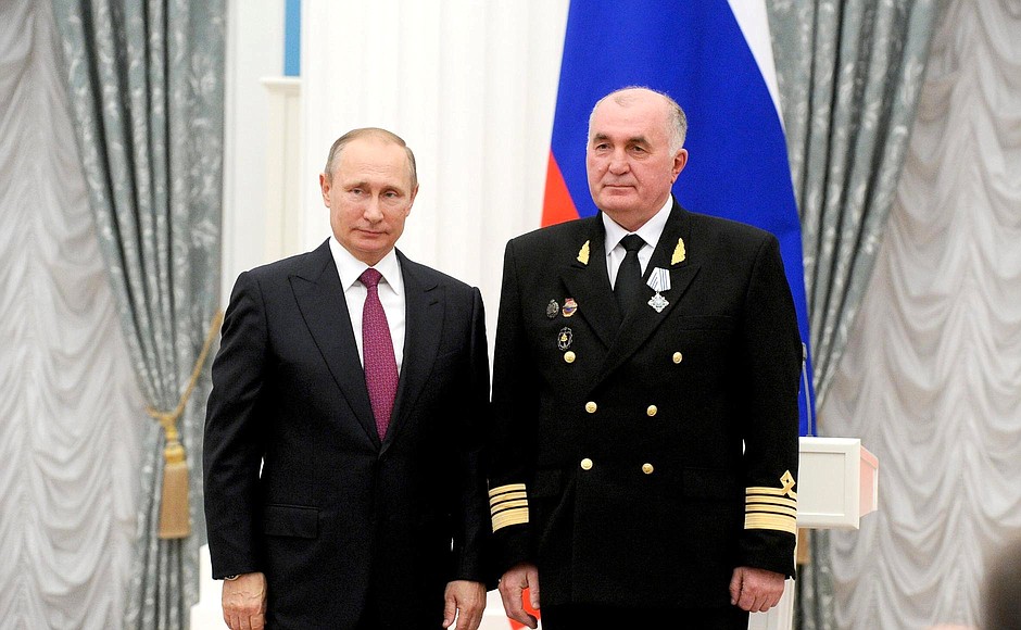 Presentation of state decorations. Presentation of state decorations. Deputy General Director of Modern Commercial Fleet (Sovcomflot) Mikhail Suslin is awarded the Order for Services at Sea.