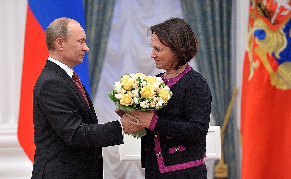 Alexandra Barshchevskaya, head of News Programmes at TV Tsentr, is awarded the Order of Friendship.