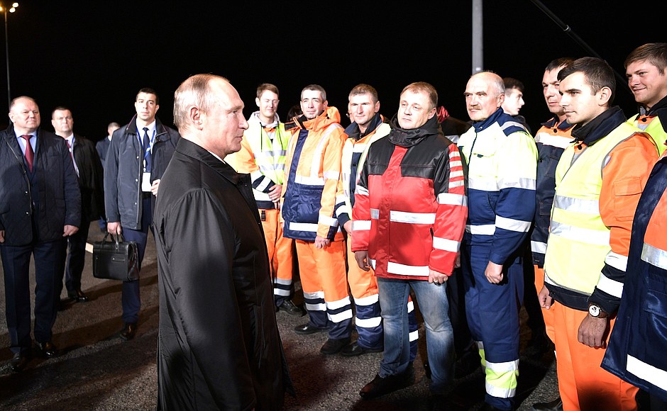 Vladimir Putin took part in the launch of a reconstructed road section in Leningrad Region.