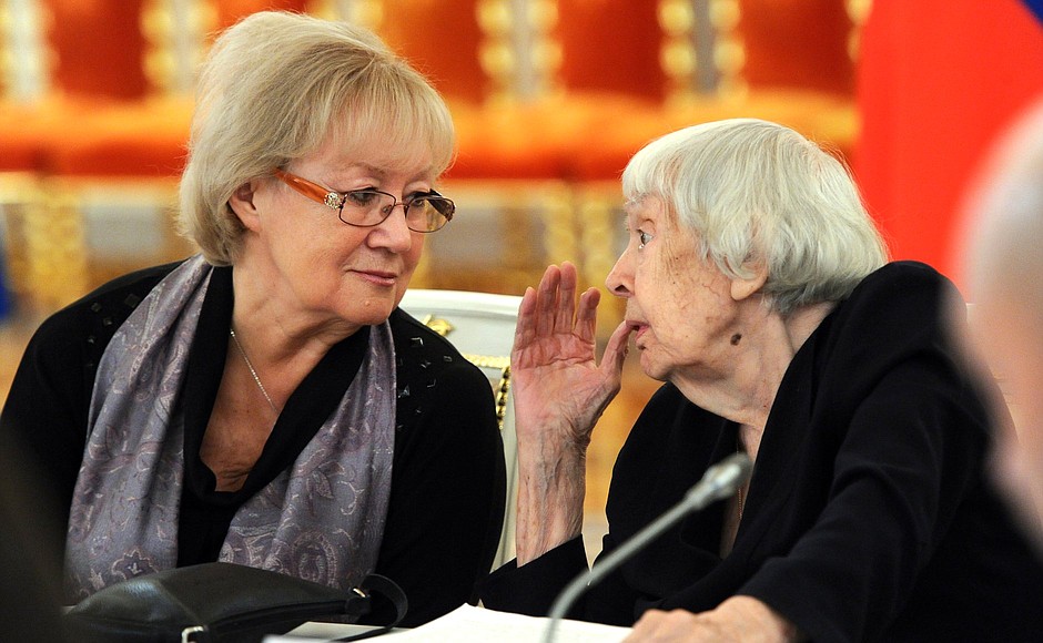 Before the meeting of the Council for Civil Society and Human Rights. Chief Researcher at the Institute of Sociology of the Russian Academy of Sciences Svetlana Aivazova (left) and Chairwoman of the Moscow Helsinki Group Lyudmila Alekseyeva.