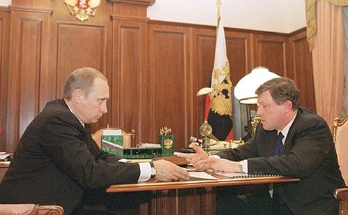 President Putin with Grigory Yavlinsky, leader of the Yabloko bloc.