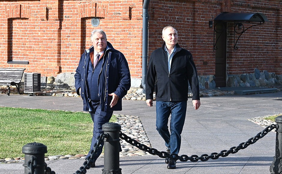 With Rosneft CEO Igor Sechin during a visit to Konevsky Nativity of the Theotokos Monastery.