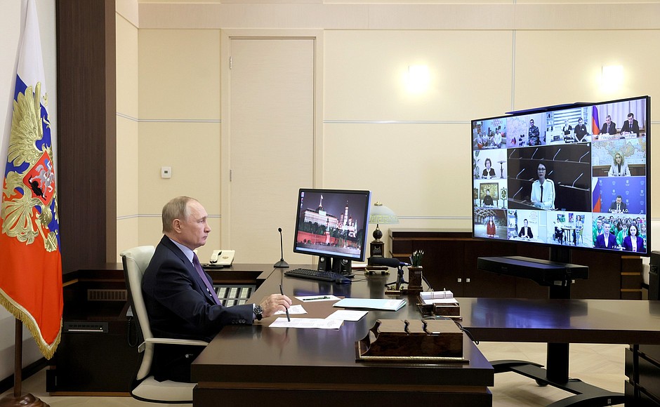 Meeting with people with disabilities and representatives of public organisations (via videoconference).