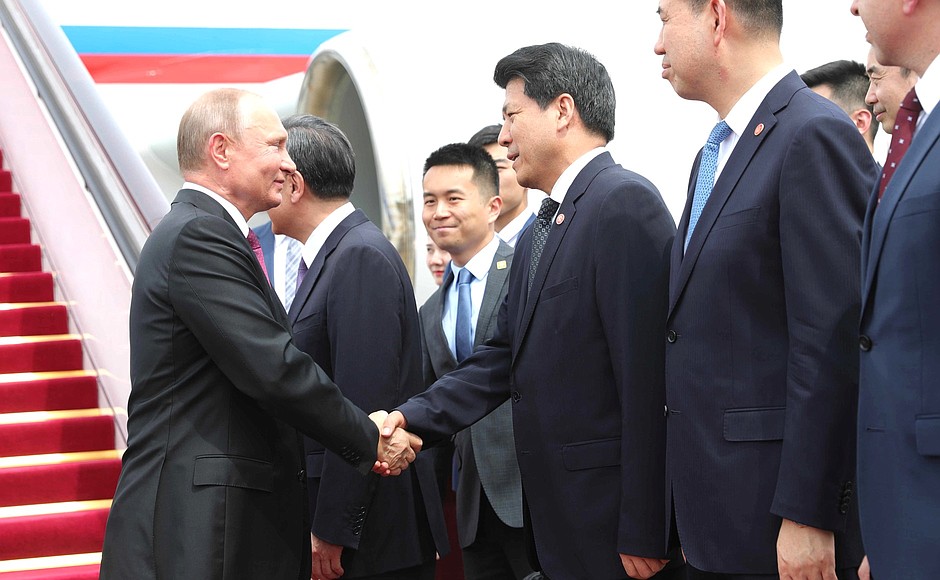The President of Russia arrived in the People’s Republic of China on a state visit at the invitation of President of China Xi Jinping.