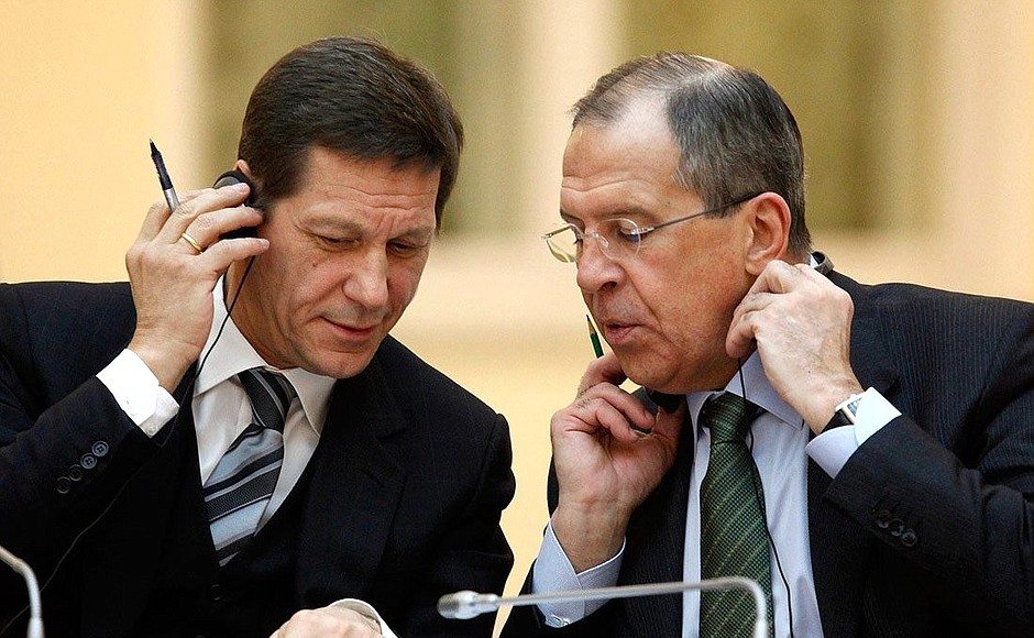 Deputy Prime Minister Alexander Zhukov (left) and Foreign Minister Sergei Lavrov at the meeting with Russian and Spanish business community representatives.