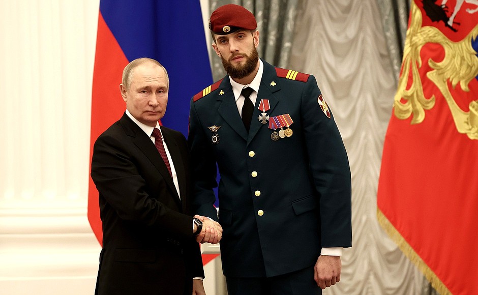 Ceremony for presenting state decorations. Sergeant of the National Guard Troops of the Russian Federation Lev Makeyev was awarded the Order of Courage.