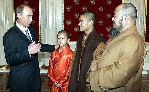 С монахами монастыря Шаолинь.