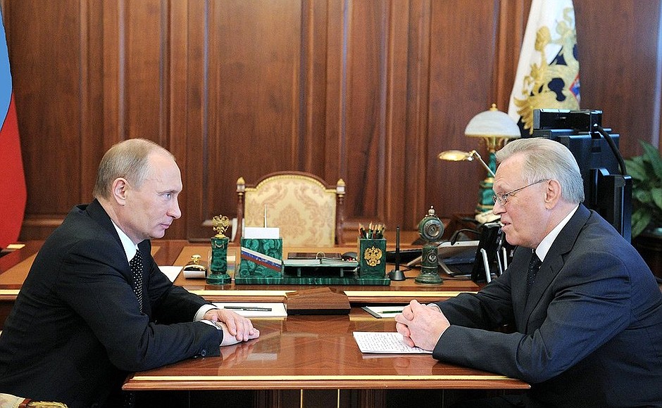 С президентом Российской академии наук Юрием Осиповым.