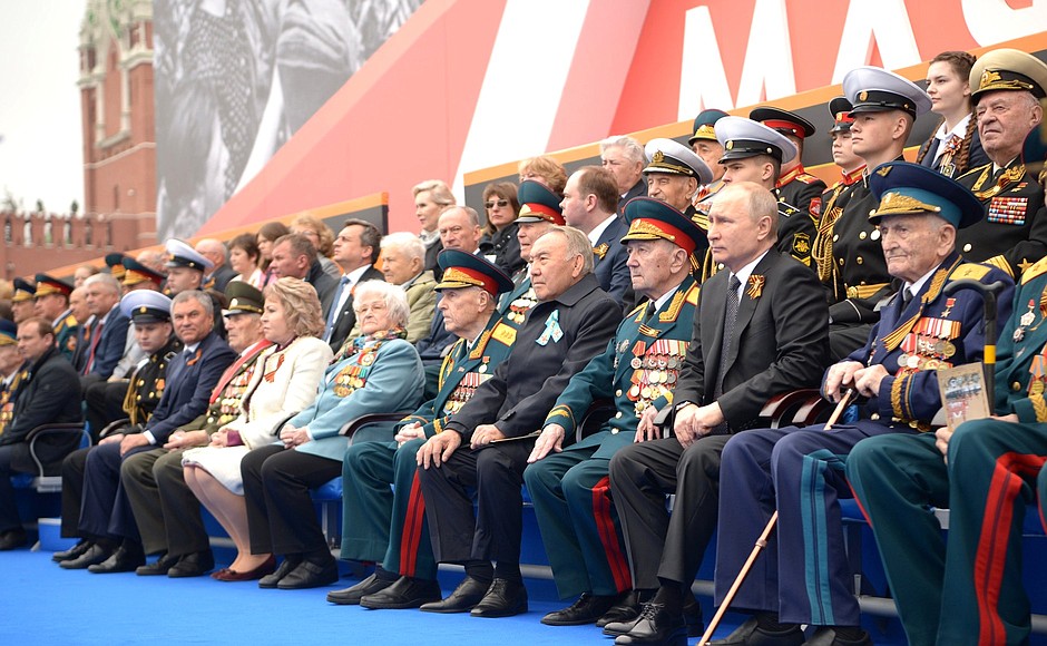 На военном параде в ознаменование 74-й годовщины Победы в Великой Отечественной войне.