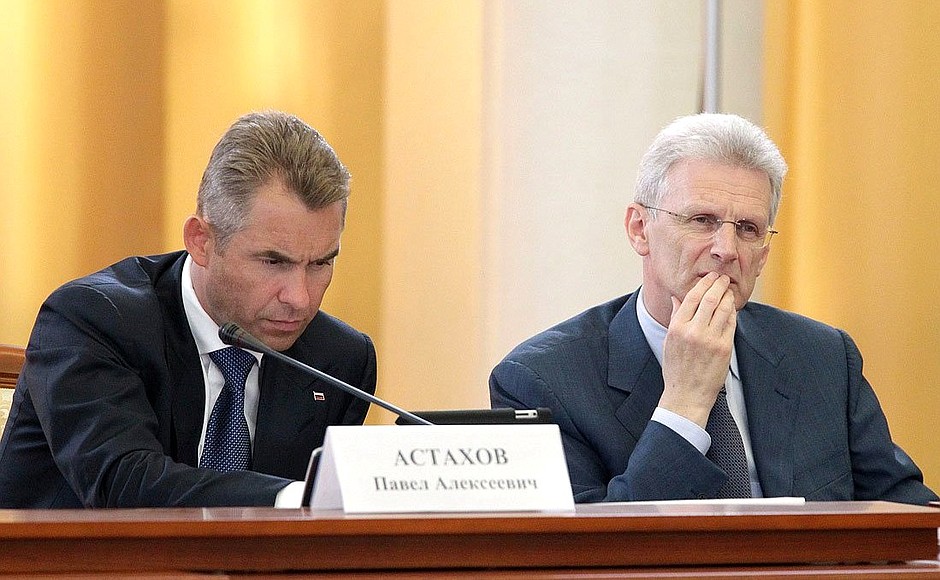 Education and Science Minister Andrei Fursenko and Presidential Commissioner for Children’s Rights Pavel Astakhov (left) at a meeting of the Commission for the Implementation of Priority National Projects and Demographic Policy.