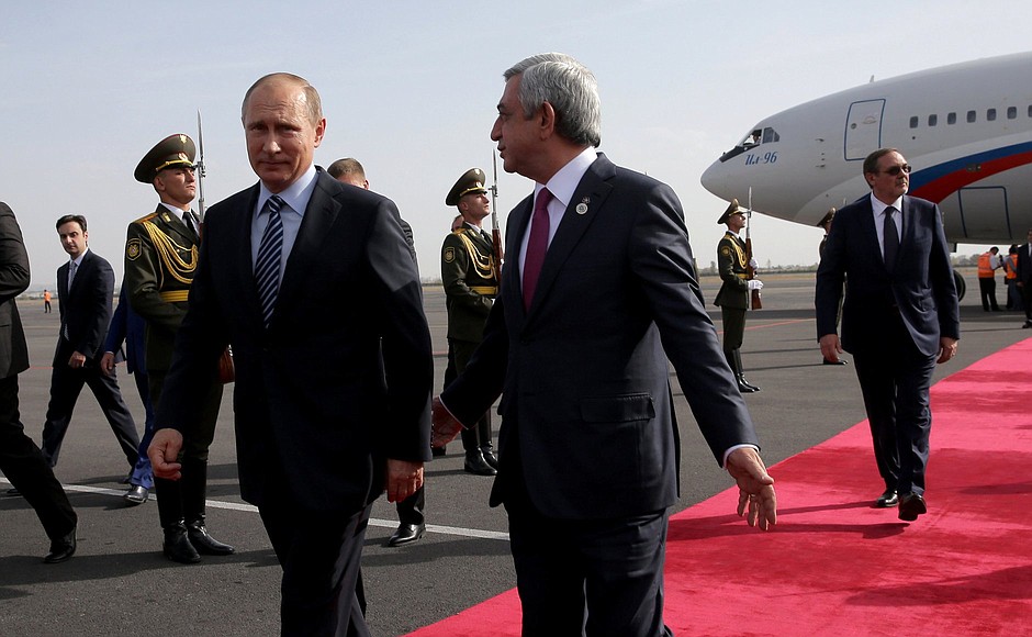 Arrival in Yerevan. With President of Armenia Serzh Sargsyan.