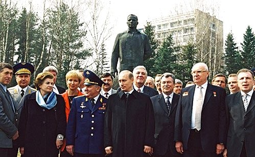President Putin, cosmonauts and space-rocket industry executives near the monument to Yury Gagarin.