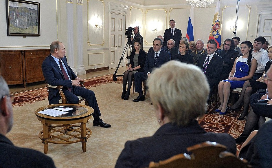 Meeting with core members of the Russian Popular Front.