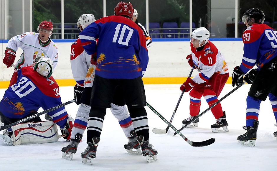 Vladimir Putin and Alexander Lukashenko took part in a friendly ice hockey match.
