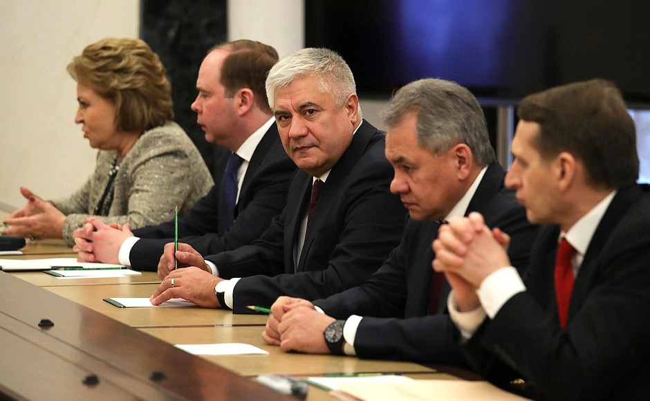Federation Council Speaker Valentina Matviyenko, Chief of Staff of the Presidential Executive Office Anton Vaino, Interior Minister Vladimir Kolokoltsev, Defence Minister Sergei Shoigu, and Director of the Foreign Intelligence Service Sergei Naryshkin at a meeting with permanent members of the Security Council.
