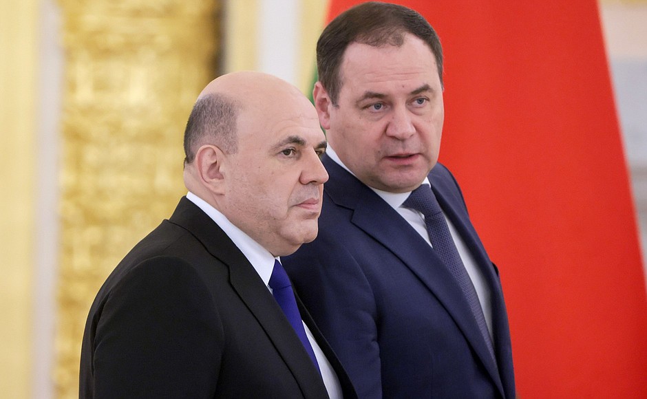 Prime Minister of the Russian Federation Mikhail Mishustin and Prime Minister of the Republic of Belarus Roman Golovchenko (right) before the meeting of the Supreme State Council of the Union State.