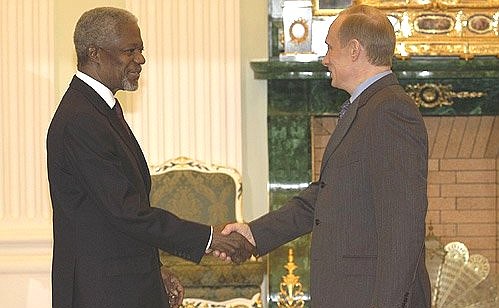 Meeting with United Nations Secretary General Kofi Annan.