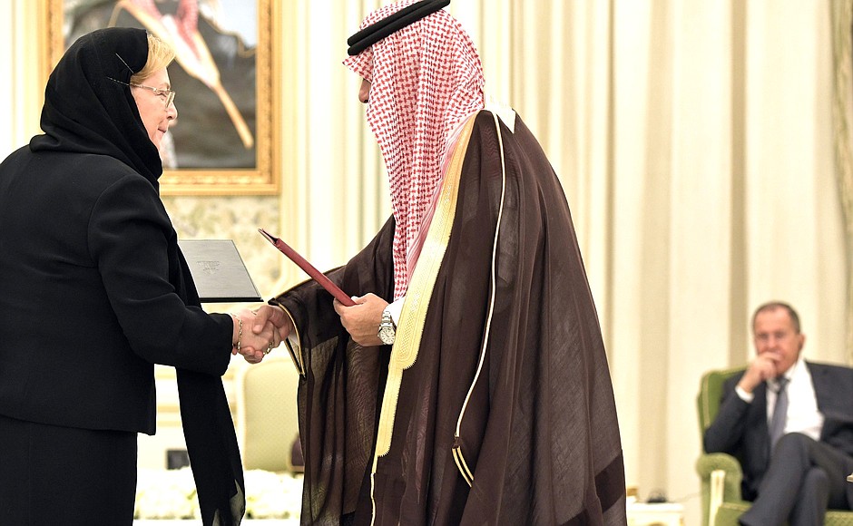 На церемонии подписания российско-саудовских документов.