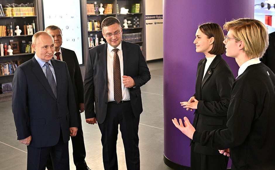 During a visit to the exhibition of the Mashuk Knowledge Centre.